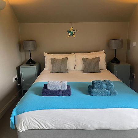 Carp'S Rise Cottage Somerford Keynes Extérieur photo
