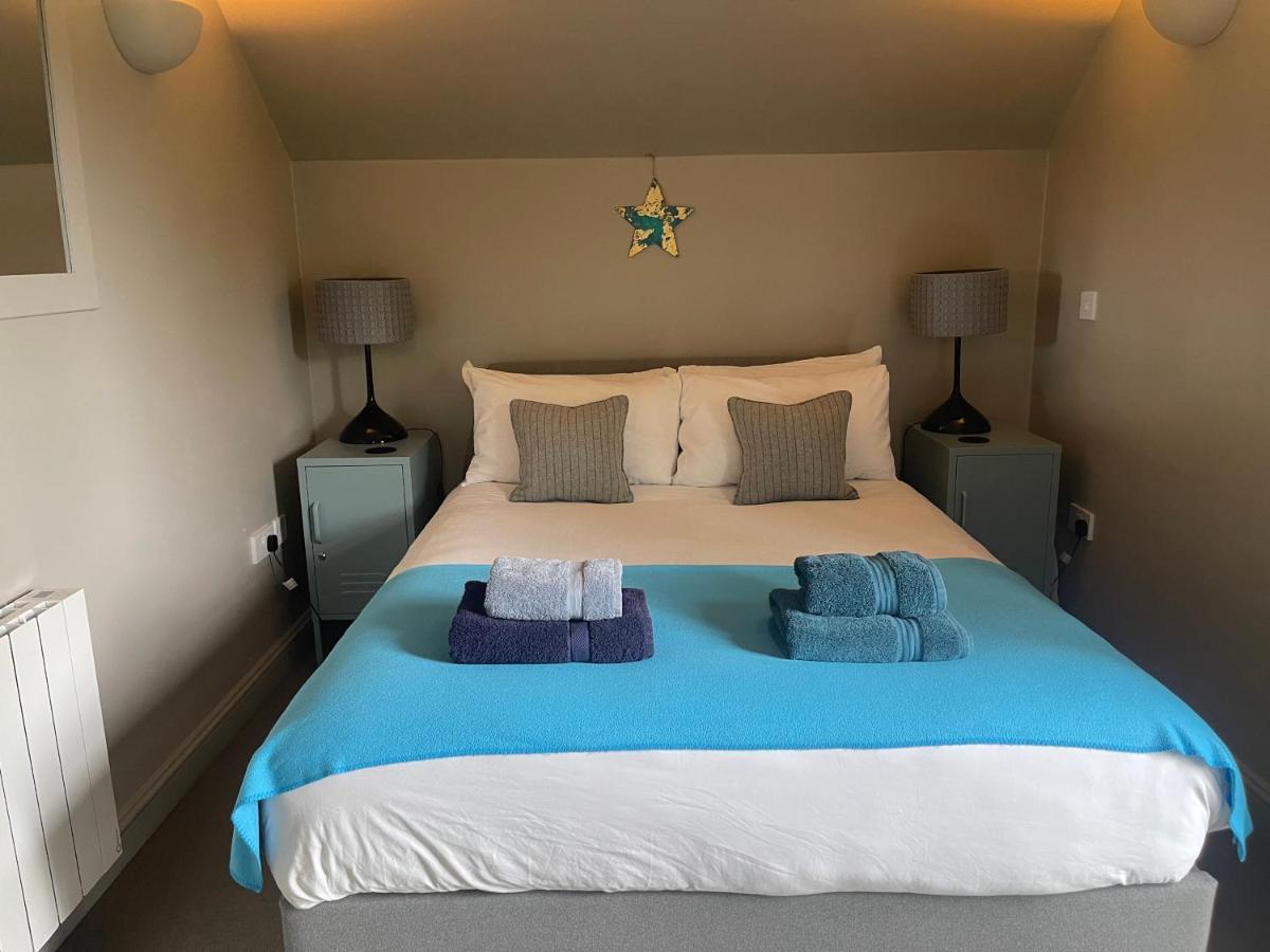 Carp'S Rise Cottage Somerford Keynes Extérieur photo