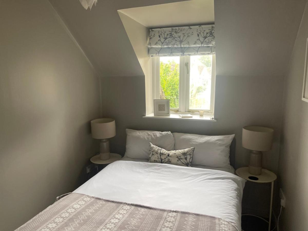 Carp'S Rise Cottage Somerford Keynes Extérieur photo