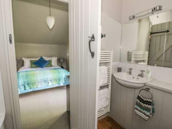 Carp'S Rise Cottage Somerford Keynes Extérieur photo